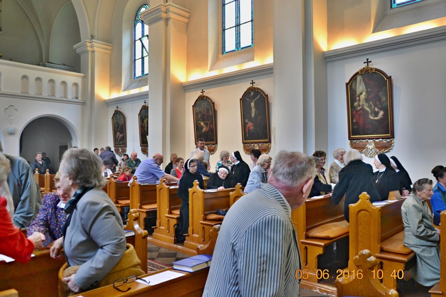 2016 - 06 (O1) Svátek sv. NORBERTA, celebr.opat  Michal Pojezdný 432